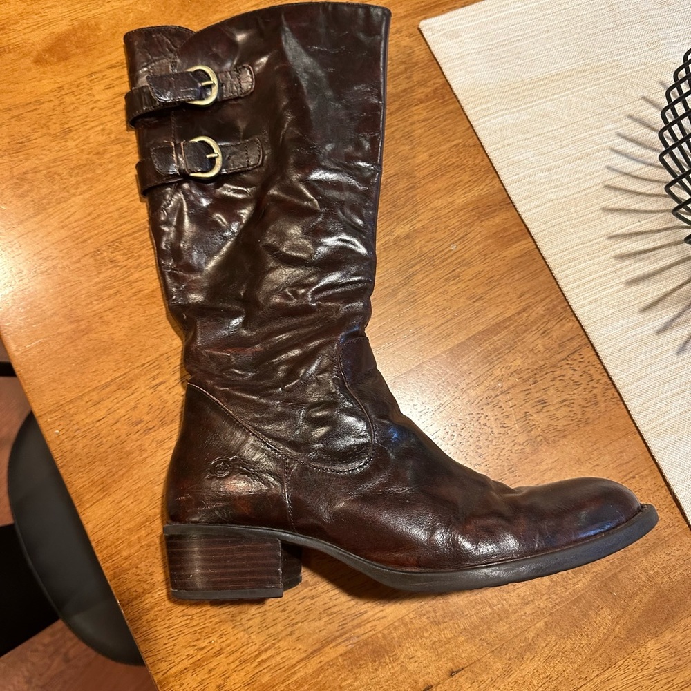 Women’s Born boots